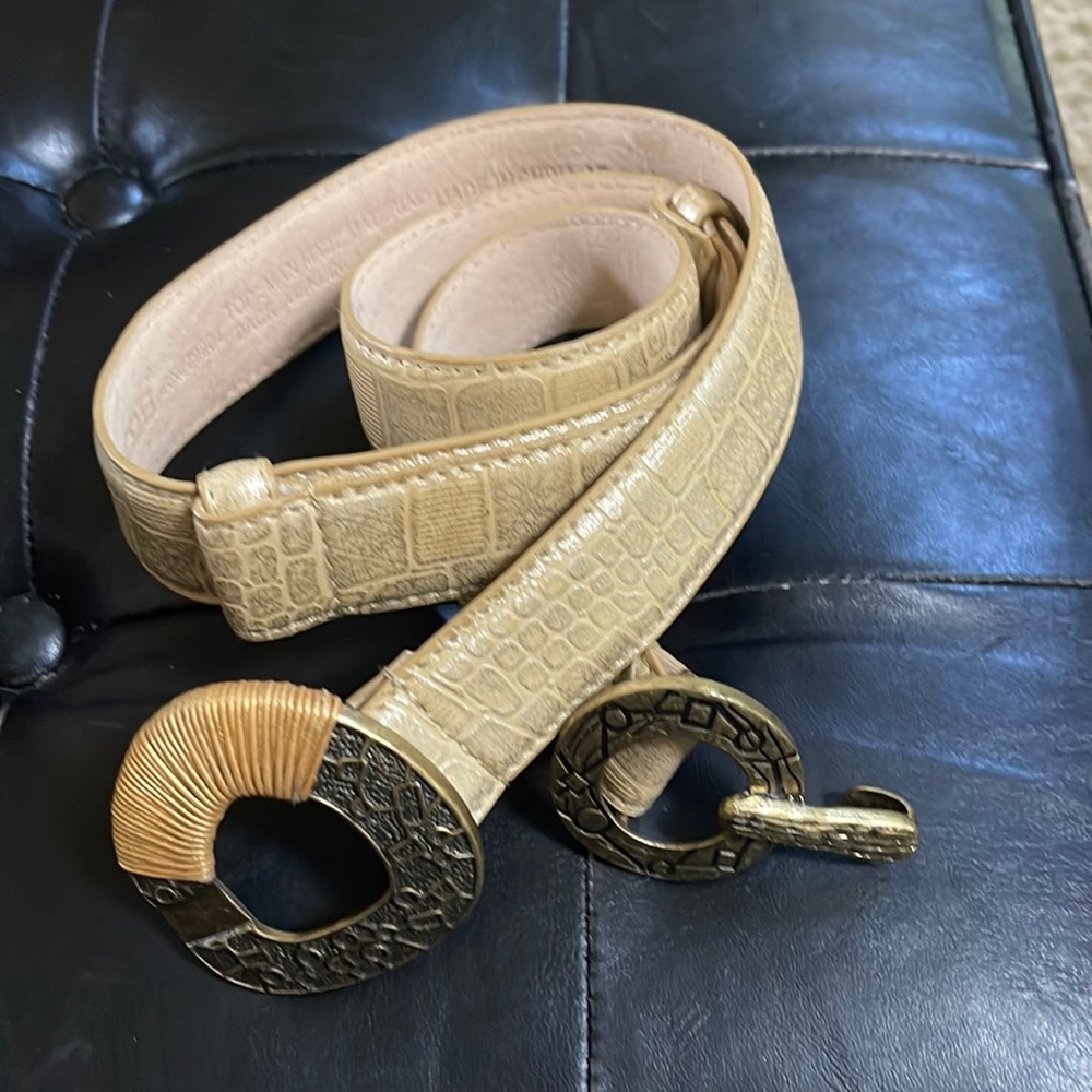 Chico’s belt